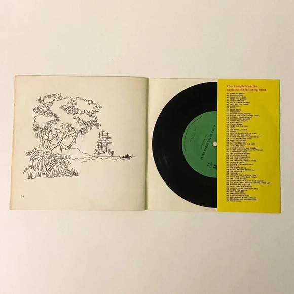 Vintage 1971 Disney Treasure Island  7 Inch Record and Book - Picture 10 of 14